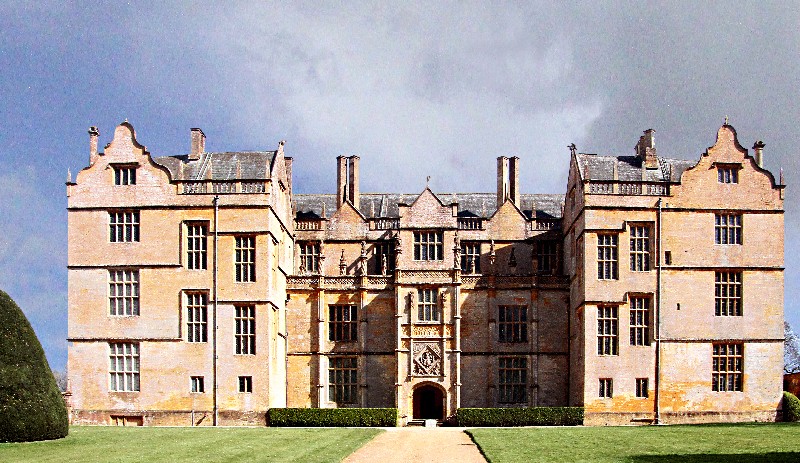 Montacute Small
